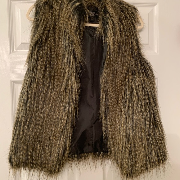 Fabulous Furs Other - Donna Salyers Fabulous Furs Faux Brown Shaggy Hook Vest Size Medium